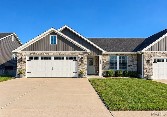 Photo 1 of House for sale at 1550 Hickory Landing, De Soto, MO 63020 | MLS# MIS26067733 | Listing updated on 2026-10-29
