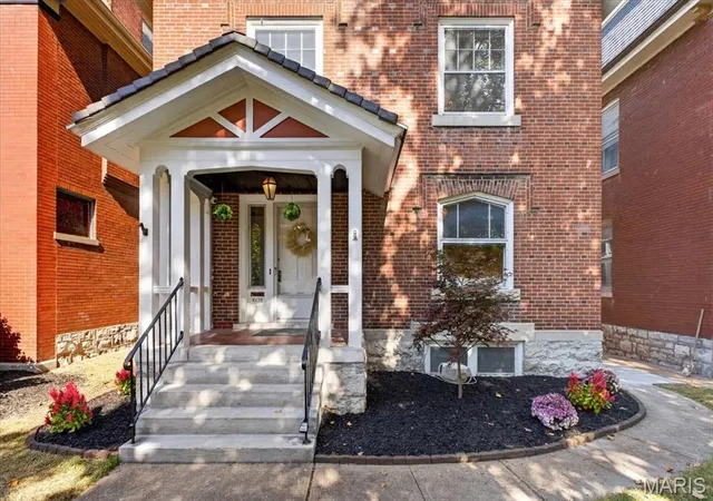 Photo 3 of Single family home for sale at 6179 Kingsbury Ave, Saint Louis, MO 63112 | MLS# MIS26067734 | Listing updated on 2026-10-28