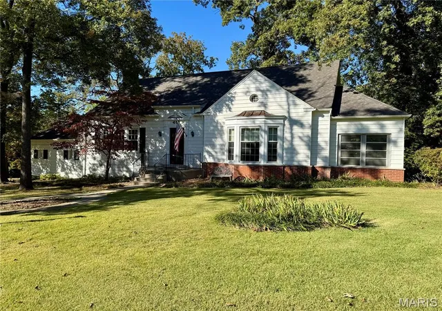 Photo 1 of Single family home for sale at 407 Wilcox Ave, Saint Louis, MO 63122 | MLS# MIS26067743 | Listing updated on 2026-10-28