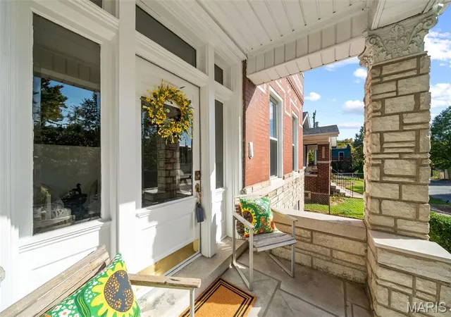 Photo 3 of Sale Pending at 4623 Rosa Ave, Saint Louis, MO 63116 | MLS# MIS26067744 | Listing updated on 2026-10-26