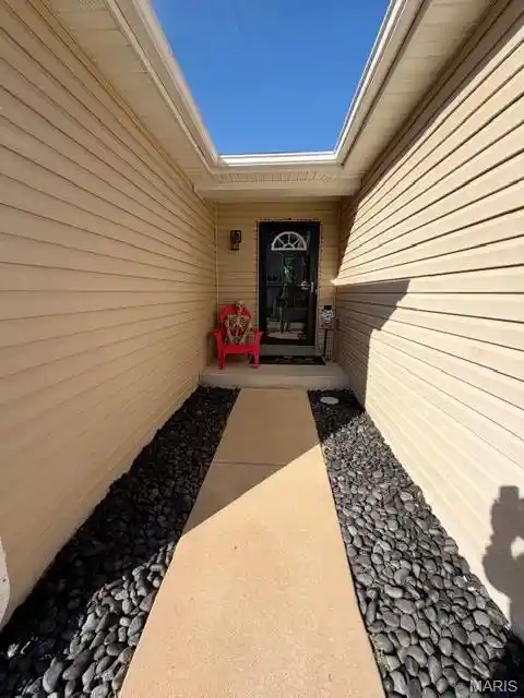 Photo 1 of Single family home for sale at 272 Equestrian Dr, Winfield, MO 63389 | MLS# MIS26067749 | Listing updated on 2026-10-24