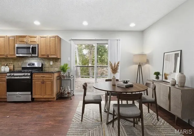 Photo 2 of Single family home for sale at 12987 Verwood Dr, Florissant, MO 63033 | MLS# MIS26067753 | Listing updated on 2026-10-28