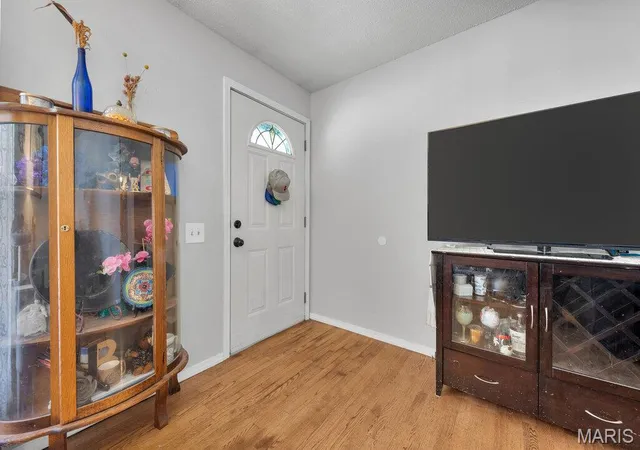Photo 2 of Single family home for sale at 2448 Village Glen Ct, Maryland Heights, MO 63043 | MLS# MIS26067759 | Listing updated on 2026-10-23