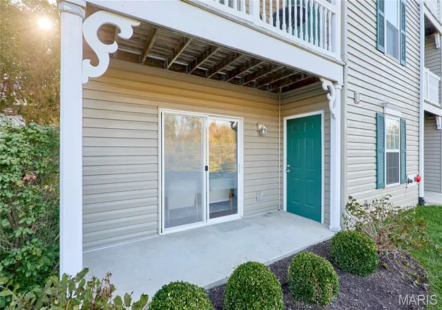 Listing Photo 5 - Condo for sale in building located at 1149 Arbor Creek Dr, St. Louis, MO 63122 - Unit #1A