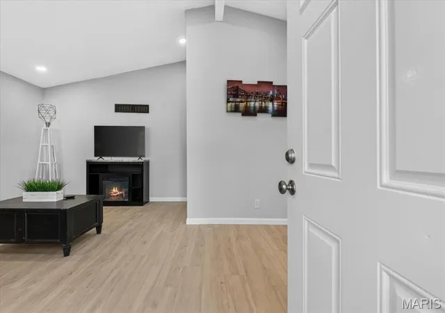 Photo 3 of Single family home for sale at 210 Versailles Dr, Florissant, MO 63031 | MLS# MIS26067799 | Listing updated on 2026-10-26