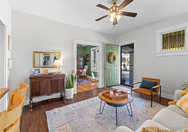 Photo 3 of Sale Pending at 7346 Gayola Pl, Saint Louis, MO 63143 | MLS# MIS26067802 | Listing updated on 2026-10-27