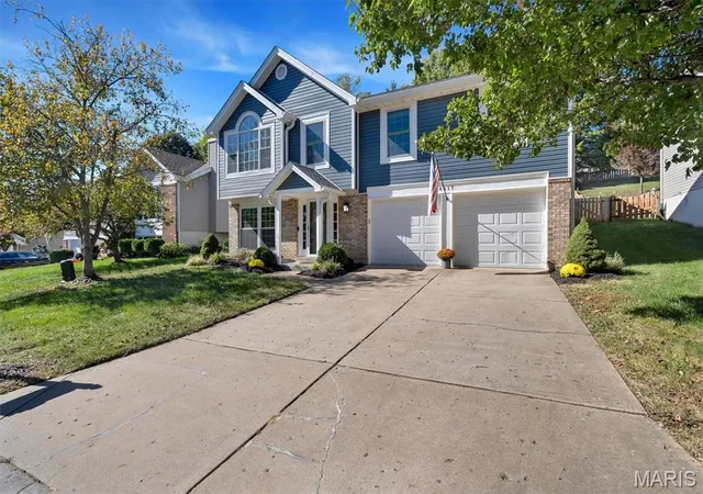 Photo 2 of Single family home for sale at 4617 Hickory Ridge View Ct, Eureka, MO 63025 | MLS# MIS26067805 | Listing updated on 2026-10-22