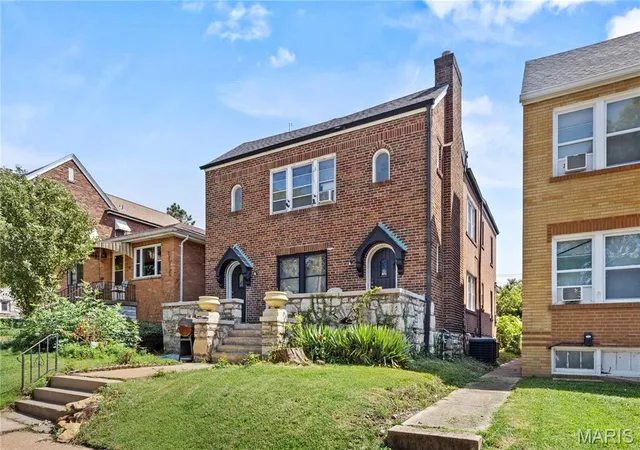 Photo 2 of Multi family home for sale at 3926 Dunnica Ave, Saint Louis, MO 63116 | MLS# MIS26067825 | Listing updated on 2026-10-23