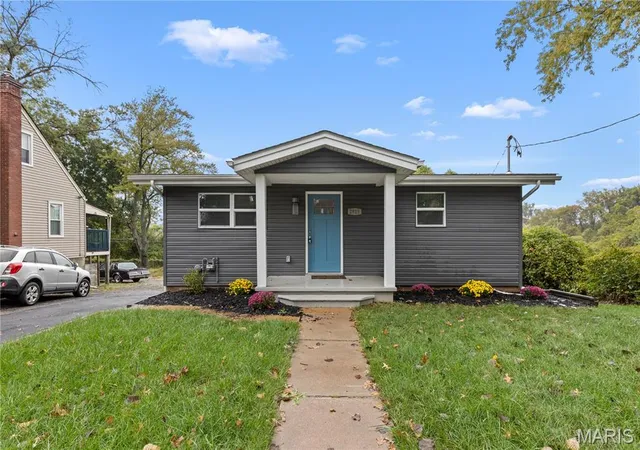 Photo 1 of Single family home for sale at 2913 Glade Ave, Saint Louis, MO 63136 | MLS# MIS26067834 | Listing updated on 2026-10-30