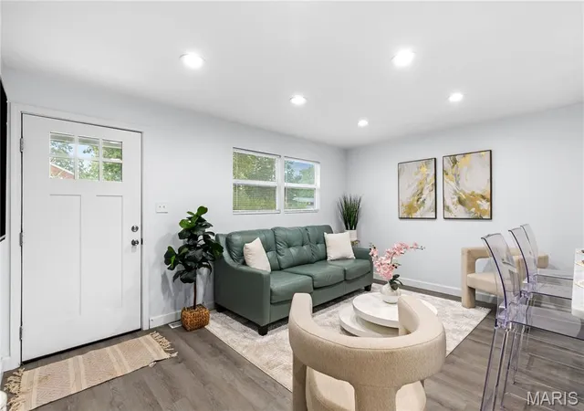 Photo 3 of Single family home for sale at 2913 Glade Ave, Saint Louis, MO 63136 | MLS# MIS26067834 | Listing updated on 2026-10-30