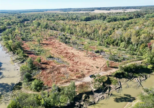 Photo 3 of Land for sale at 0 County Rd 700 N, Golden Gate, IL 62843 | MLS# MIS26067847 | Listing updated on 2026-10-22