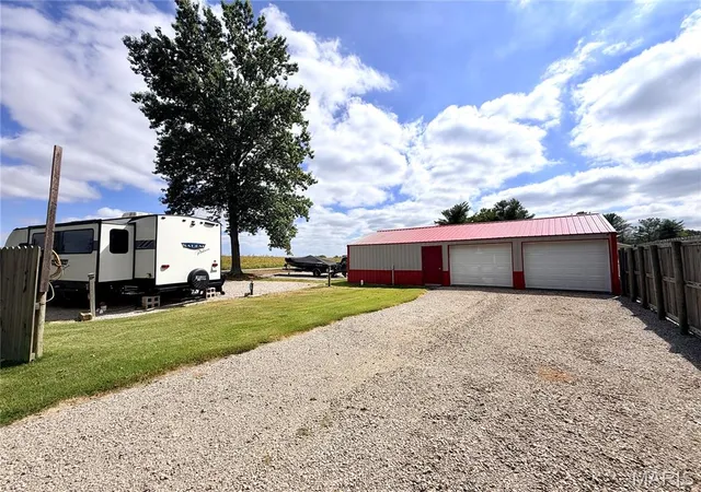 Photo 77 of Single family home for sale at 34 Barbeau Ln, Murphysboro, IL 62966 | MLS# MIS26067851 | Listing updated on 2026-10-22