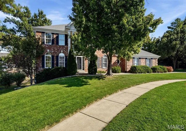 Single family home for sale at 14507 Wellington Ests Manor, Chesterfield, MO 63017 | MLS# MIS26067852