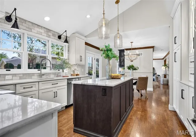 Photo 2 of Single family home for sale at 16 Pear Blossom Ct, Saint Charles, MO 63303 | MLS# MIS26067855 | Listing updated on 2026-10-29