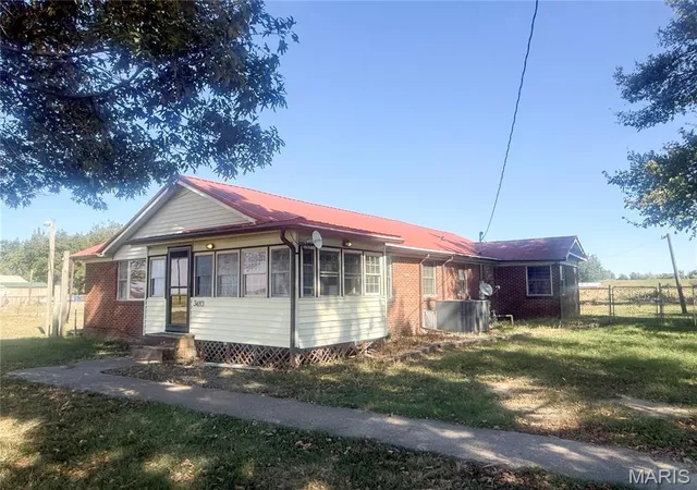 Photo 1 of Single family home for sale at 3483 State Hwy 164, Caruthersville, MO 63830 | MLS# MIS26067898 | Listing updated on 2026-10-27