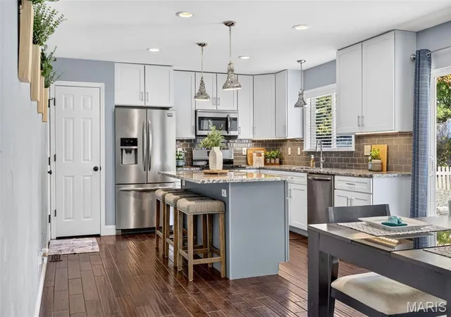 Photo 4 of Single family home for sale at 225 Royallsprings Pkwy, O Fallon, MO 63368 | MLS# MIS26067900 | Listing updated on 2026-10-28