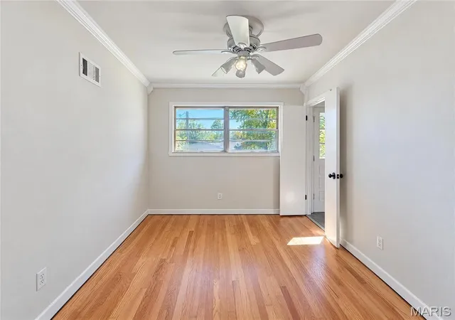Photo 4 of Sale Pending at 2322 Ruckert Ave, Saint Louis, MO 63114 | MLS# MIS26067905 | Listing updated on 2026-10-29