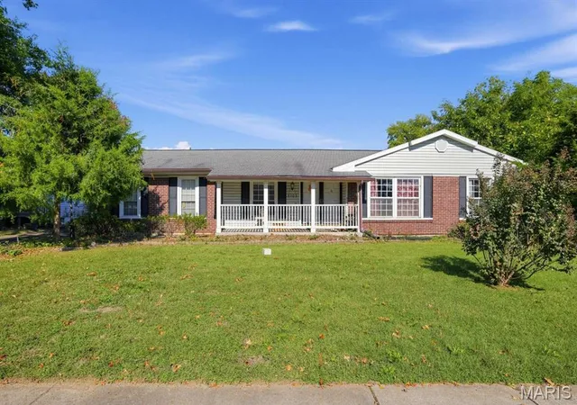 Photo 1 of Single family home for sale at 3102 Wintergreen Dr, Florissant, MO 63033 | MLS# MIS26067909 | Listing updated on 2026-10-26