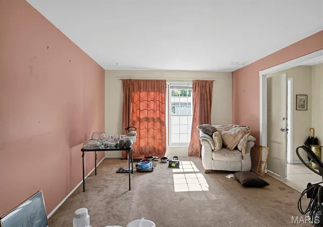 Photo 2 of Single family home for sale at 3102 Wintergreen Dr, Florissant, MO 63033 | MLS# MIS26067909 | Listing updated on 2026-10-26