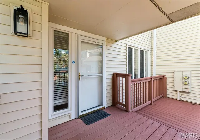 Photo 1 of Condo for sale at 1717 Highview Cir Ct, Ballwin, MO 63021 | MLS# MIS26067917 | Listing updated on 2026-10-23