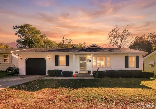 Single family home for sale at 215 South 13th, Bowling Green, MO 63334 | MLS# MIS26067920