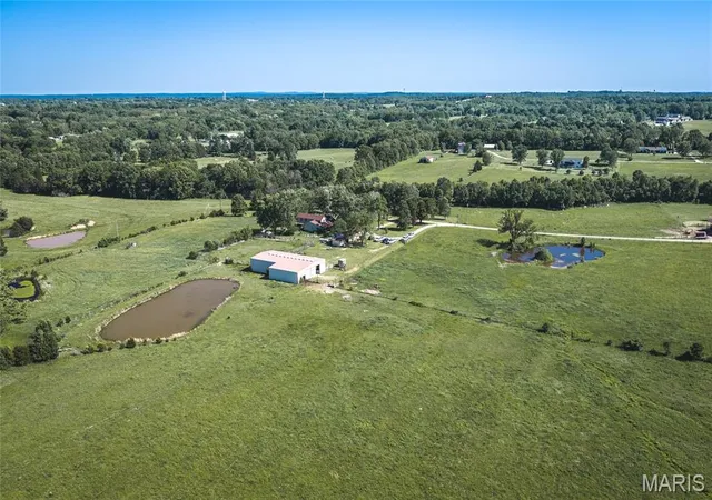 Single family home for sale at 385 Woods Farm Rd, Sullivan, MO 63080 | MLS# MIS26067921