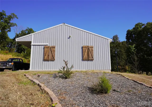 Photo 3 of Single family home for sale at 1530 Stolpe Rd, Hermann, MO 65041 | MLS# MIS26067928 | Listing updated on 2026-10-22