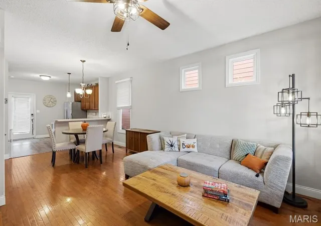 Photo 3 of Sale Pending at 3429 Banner St, Saint Charles, MO 63301 | MLS# MIS26067931 | Listing updated on 2026-10-26