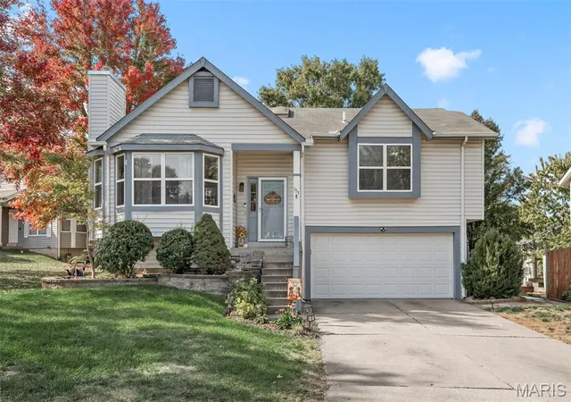Photo 2 of Single family home for sale at 151 Aspencade Cir, Saint Peters, MO 63376 | MLS# MIS26067941 | Listing updated on 2026-10-28