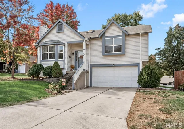 Photo 4 of Single family home for sale at 151 Aspencade Cir, Saint Peters, MO 63376 | MLS# MIS26067941 | Listing updated on 2026-10-28