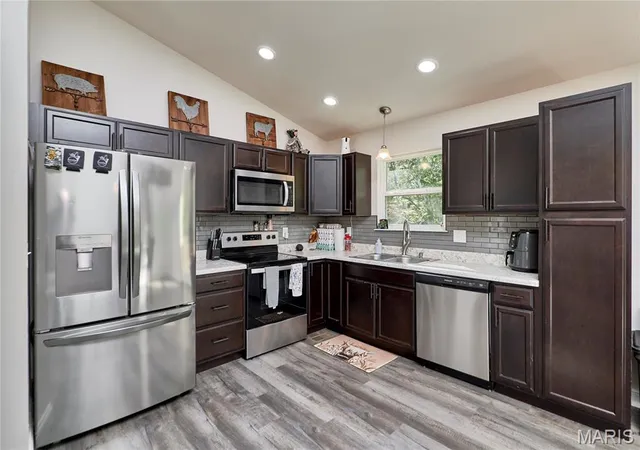 Photo 3 of Single family home for sale at 116 Colton Jesse Dr, Winfield, MO 63389 | MLS# MIS26067946 | Listing updated on 2026-10-28