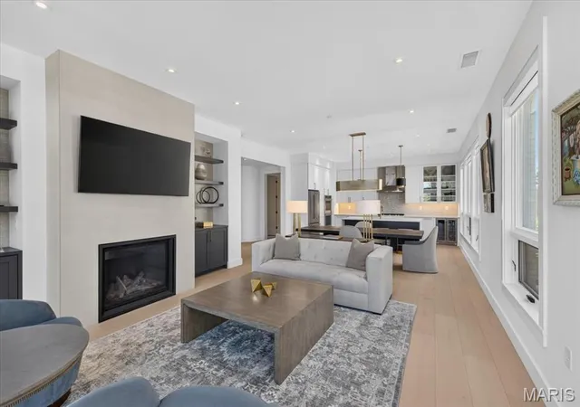 Listing Photo 1 - Condo for sale in building located at 134 W Madison Ave, Saint Louis, MO 63122 - Unit #202