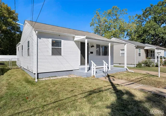 Photo 1 of Single family home for sale at 7921 Kammerer Ave, Saint Louis, MO 63123 | MLS# MIS26067978 | Listing updated on 2026-10-30