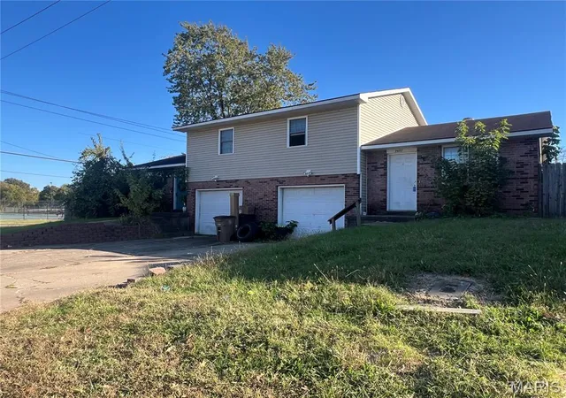 Photo 1 of Multi family home for sale at 2605 2607 Themis St, Cape Girardeau, MO 63701 | MLS# MIS26067979 | Listing updated on 2026-10-28