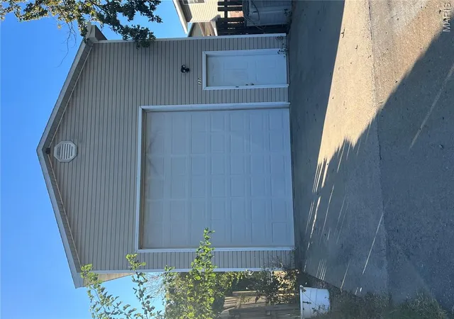 Photo 4 of Multi family home for sale at 2605 2607 Themis St, Cape Girardeau, MO 63701 | MLS# MIS26067979 | Listing updated on 2026-10-28