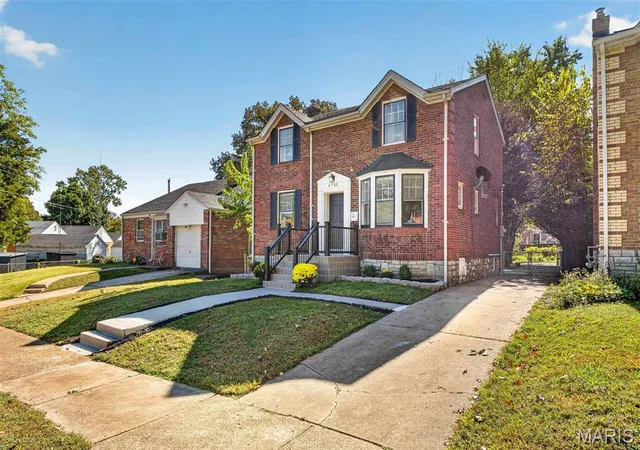 Photo 2 of Single family home for sale at 6750 Corbitt Ave, Saint Louis, MO 63130 | MLS# MIS26067981 | Listing updated on 2026-10-30