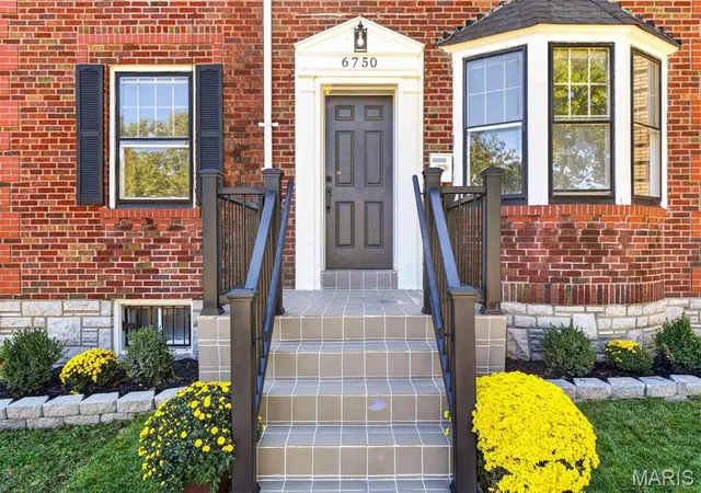 Photo 3 of Single family home for sale at 6750 Corbitt Ave, Saint Louis, MO 63130 | MLS# MIS26067981 | Listing updated on 2026-10-30