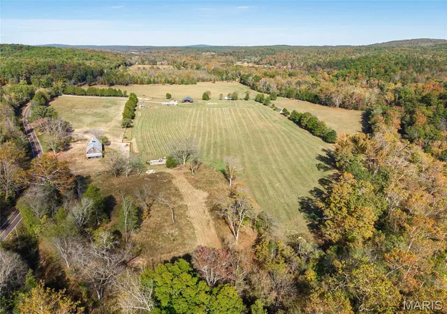 Photo 2 of Single family home for sale at 5305 Hwy M, Marquand, MO 63655 | MLS# MIS26067987 | Listing updated on 2026-10-28