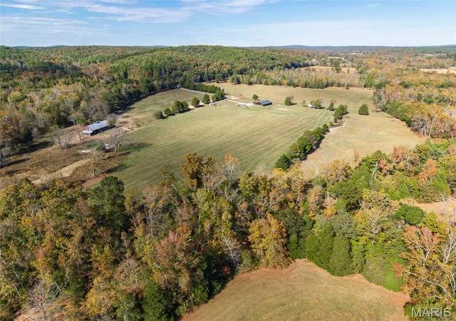 Photo 3 of Single family home for sale at 5305 Hwy M, Marquand, MO 63655 | MLS# MIS26067987 | Listing updated on 2026-10-28