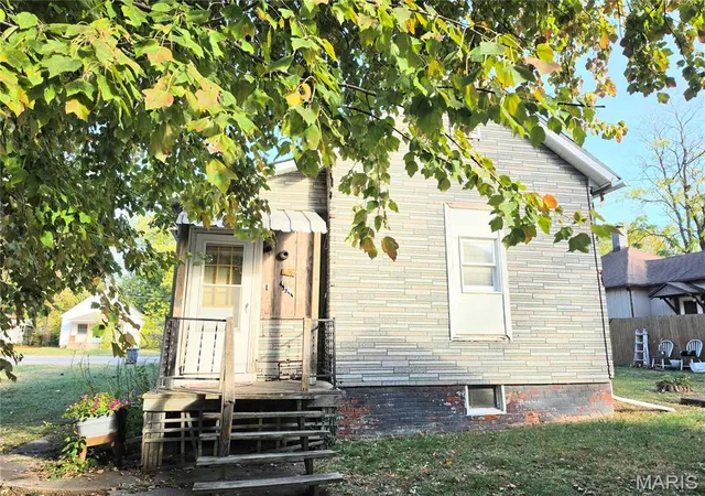 Photo 2 of Single family home for sale at 634 Anna St, Hillsboro, IL 62049 | MLS# MIS26067989 | Listing updated on 2026-10-28