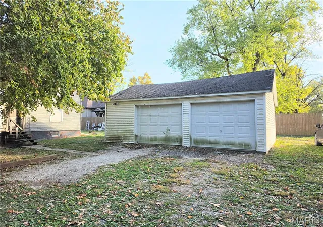 Photo 3 of Single family home for sale at 634 Anna St, Hillsboro, IL 62049 | MLS# MIS26067989 | Listing updated on 2026-10-28
