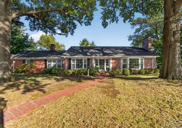 Single family home for sale at 9000 Stonebridge Dr, Saint Louis, MO 63117 | MLS# MIS26068001