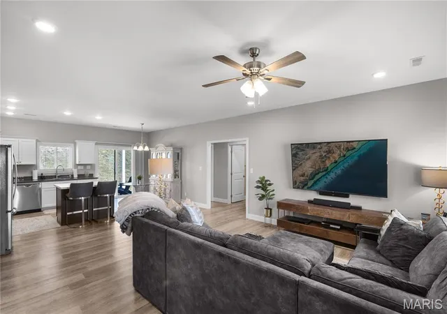Photo 3 of Single family home for sale at 463 Castle Leoch Dr, Jackson, MO 63755 | MLS# MIS26068003 | Listing updated on 2026-10-26