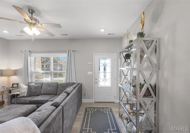 Photo 4 of Single family home for sale at 463 Castle Leoch Dr, Jackson, MO 63755 | MLS# MIS26068003 | Listing updated on 2026-10-26