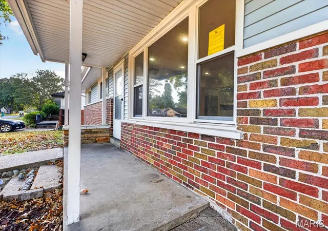 Photo 2 of Sale Pending at 2212 Collett Dr, Saint Louis, MO 63136 | MLS# MIS26068004 | Listing updated on 2026-10-28