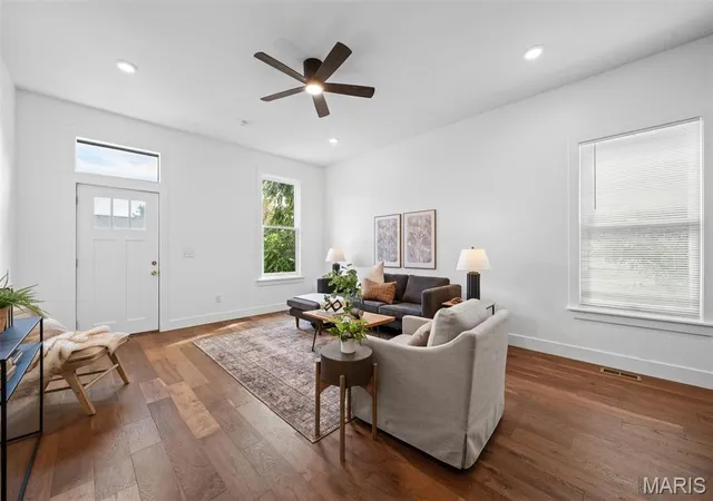 Photo 3 of Single family home for sale at 3313 Missouri Ave, Saint Louis, MO 63118 | MLS# MIS26068007 | Listing updated on 2026-10-22