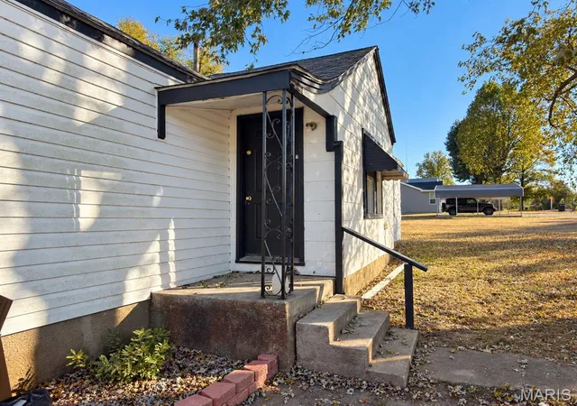 Photo 3 of Single family home for sale at 905 High St, Fredericktown, MO 63645 | MLS# MIS26068009 | Listing updated on 2026-10-23