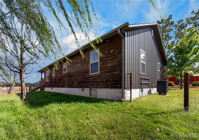 Photo 3 of Single family home for sale at 22851 Mcclurg Dr, Lebanon, MO 65536 | MLS# MIS26068017 | Listing updated on 2026-10-22