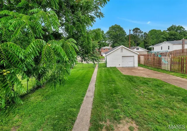 Photo 2 of Single family home for sale at 6523 Odell St, Saint Louis, MO 63139 | MLS# MIS26068022 | Listing updated on 2026-10-22