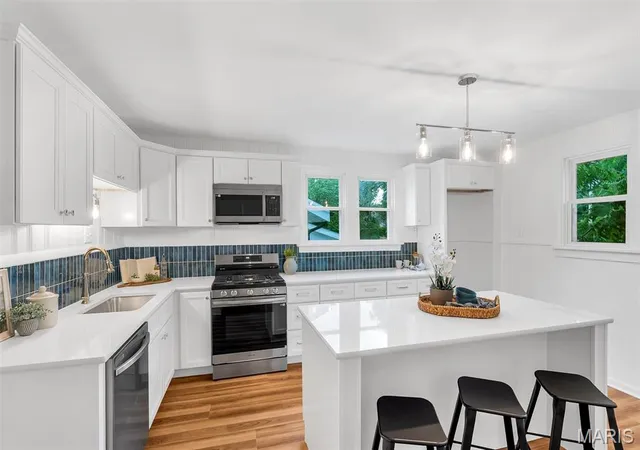 Photo 3 of Single family home for sale at 6523 Odell St, Saint Louis, MO 63139 | MLS# MIS26068022 | Listing updated on 2026-10-22